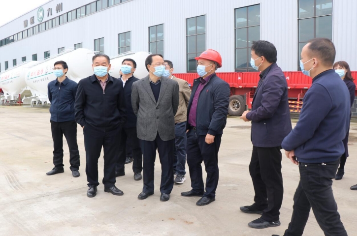 省人社厅调研<font color='red'>剑阁县</font>人社基层建设及就业创业工作