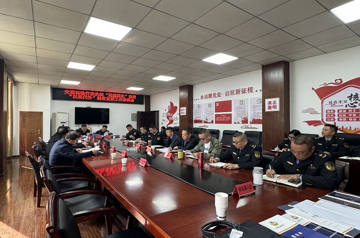 省交通运输厅验收复核<font color='red'>剑阁县</font>交通运输行政执法“四基四化”建设“以奖代补”工作