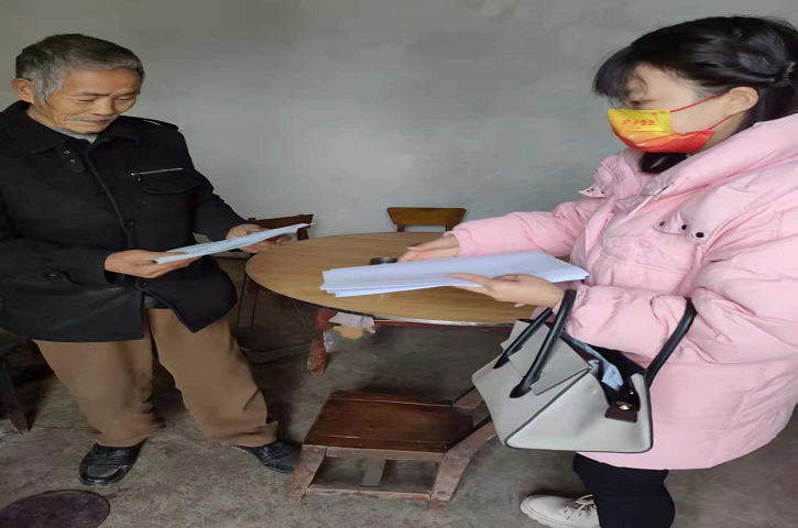 <font color='red'>剑阁县</font>水利局：安全排查防风险  暖心帮扶解民患