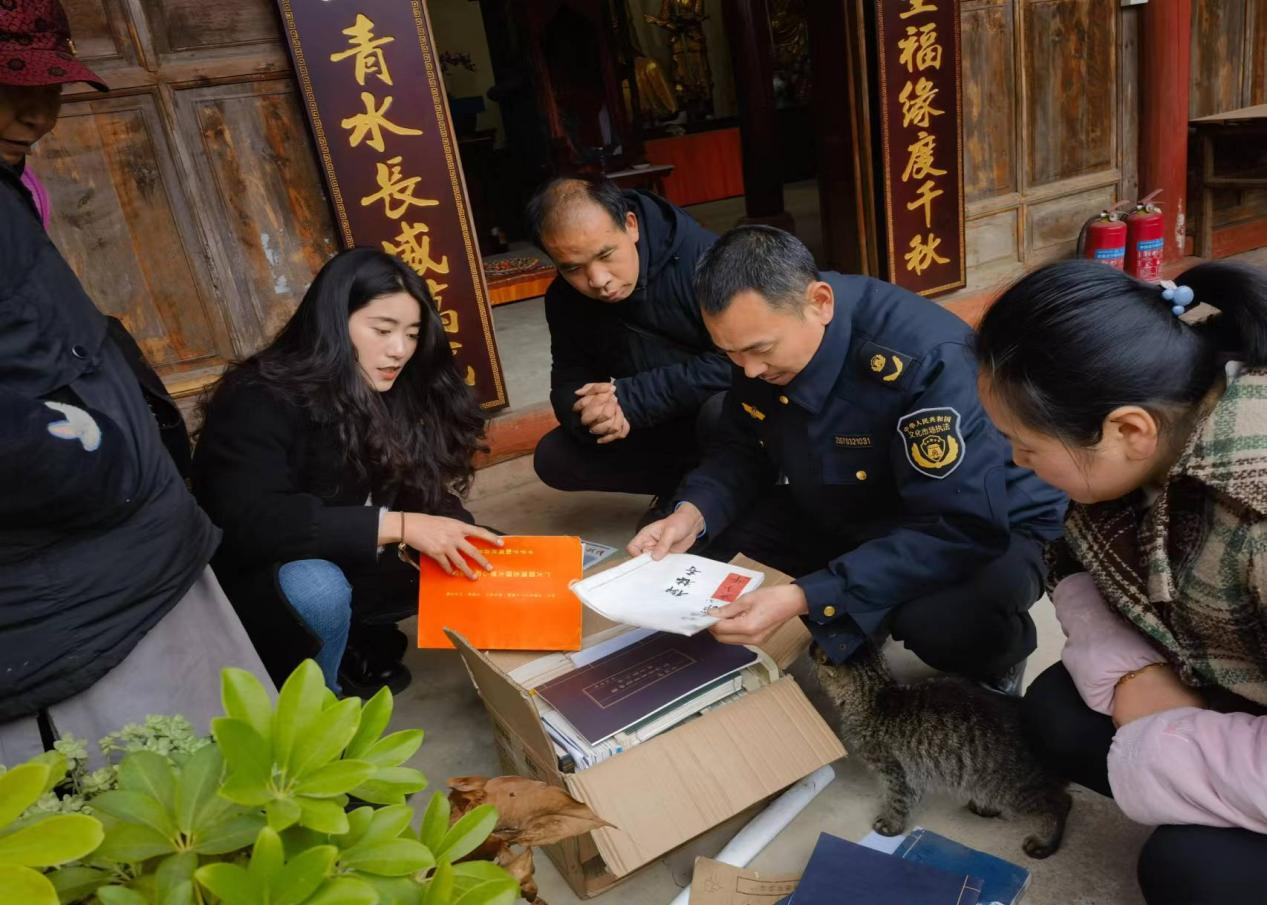 <font color='red'>剑阁县</font>开展节前“扫黄打非”暨安全生产专项执法检查