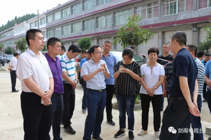 C:\Documents and Settings\Administrator\桌面\6404.webp_编辑.jpg