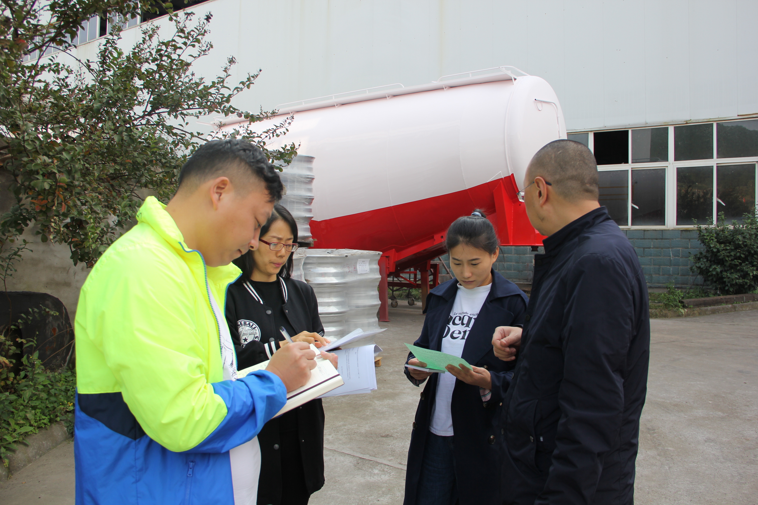 法治体检2019  2 .jpg